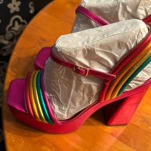 Jessica Simpson platform sandal